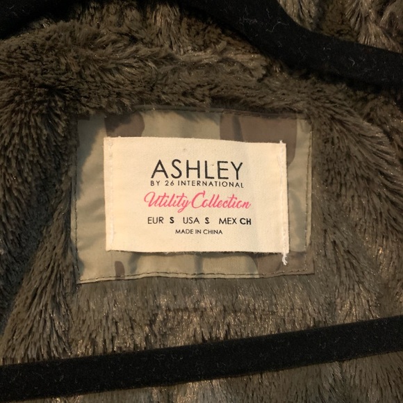 Ashley 26 international fur lined jacket - Picture 9 of 10